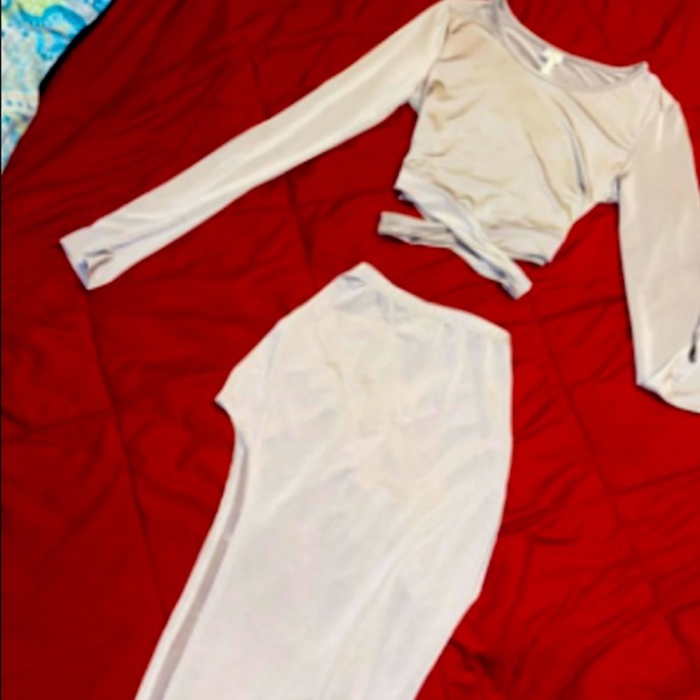 Two piece set